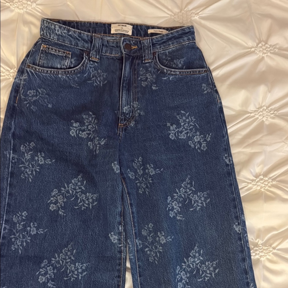 Cotton On Dark Blue High-Rise Floral Print Jeans /Super Baggy